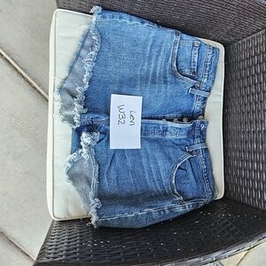 Levi shorts